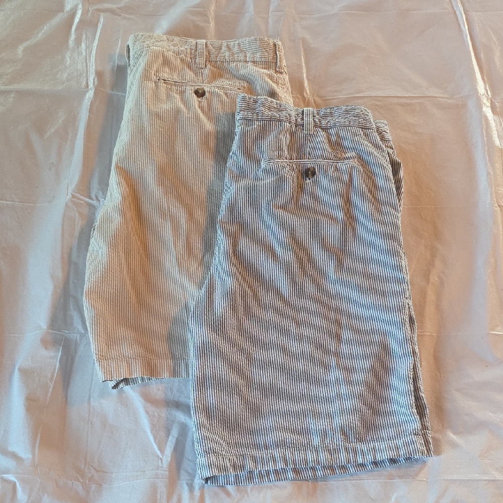 Izod Men's Lot of Two 10"‎ Seersucker Shorts Blue Tan Preppy Size 40